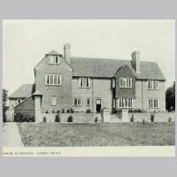 P. Morley Horder,Hoiuse at Reigate, Architectural Review, 1911, English Domestic Architecture, p.130.jpg